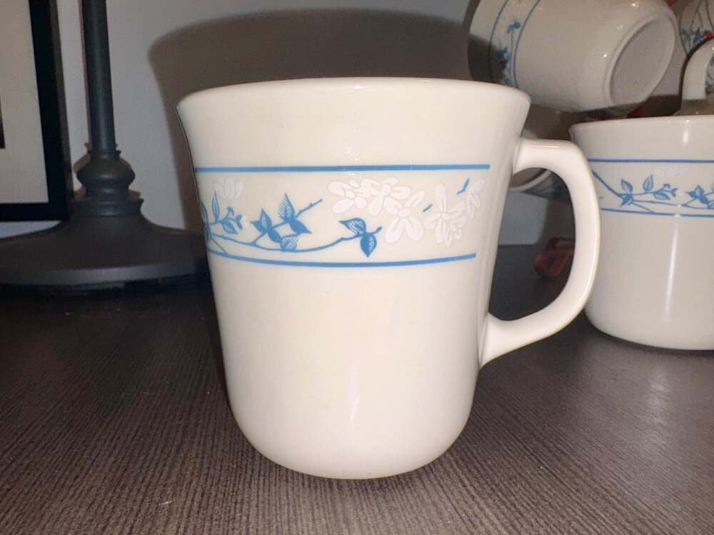 Corelle “First of Spring” Coffee Mugs – Set of 6 – Made in USA
